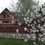 Toth Nyaralo 3* Balatongyörök