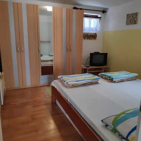 Ξενοδοχείο με διαμερίσματα Toth Nyaralo Balatongyörök