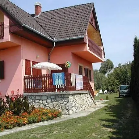 Aparthotel Toth Nyaralo