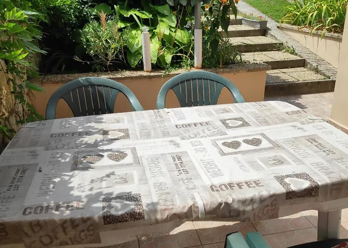 Toth Nyaralo 3* Balatongyörök