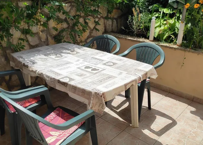 מלון דירות Toth Nyaralo 3*