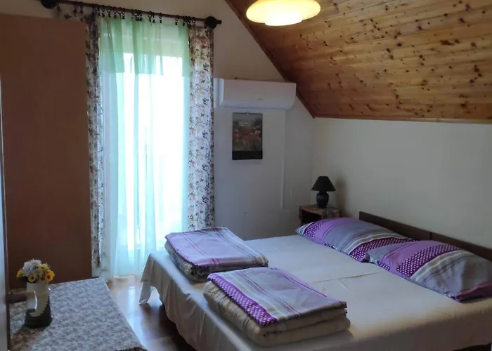 מלון דירות Toth Nyaralo 3*